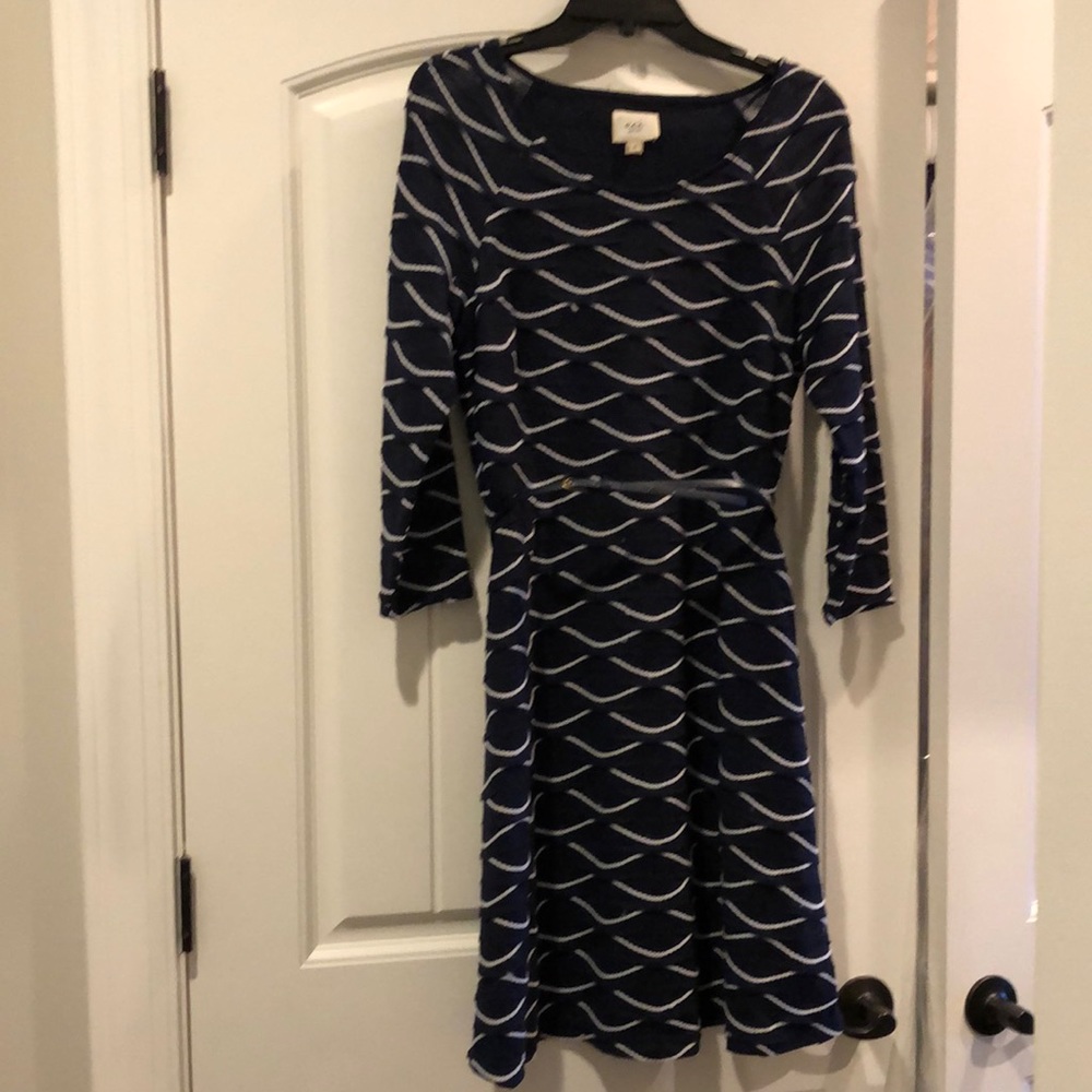 Dress navy, belted